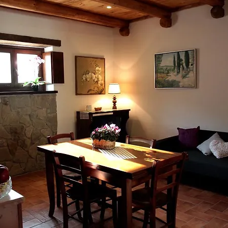 La Lacia Oda ve Kahvaltı Acqui Terme